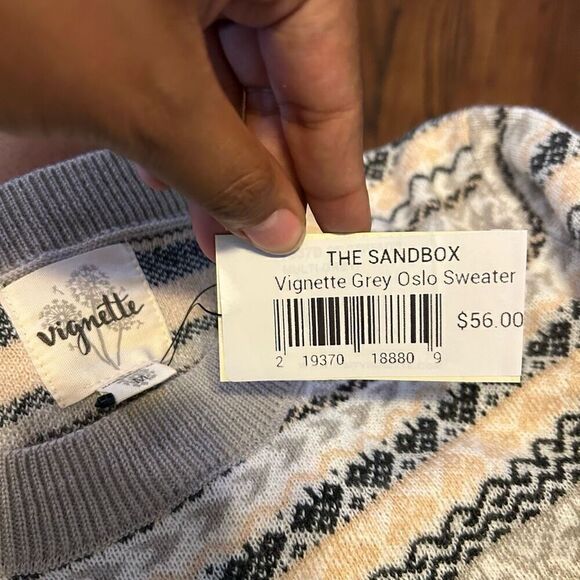 New Vignette sweater - Picture 3 of 5